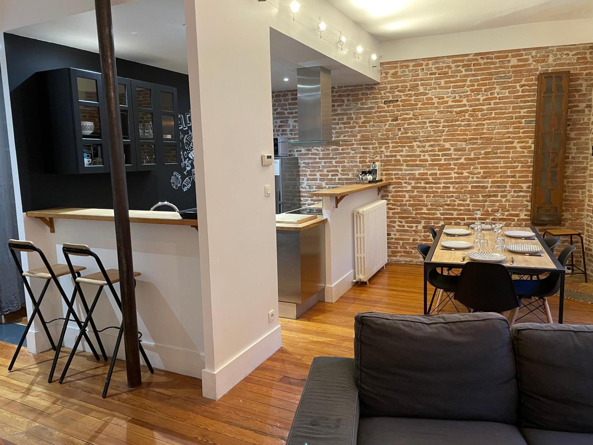 L'etage, Hypercentre Toulousain, Climatise Apartment *
