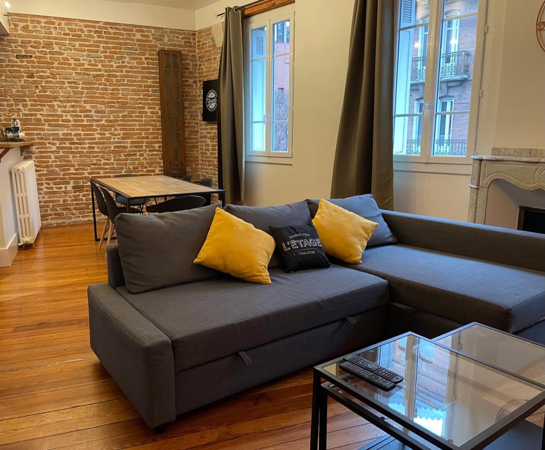 L'etage, Hypercentre Toulousain, Climatise Apartment *